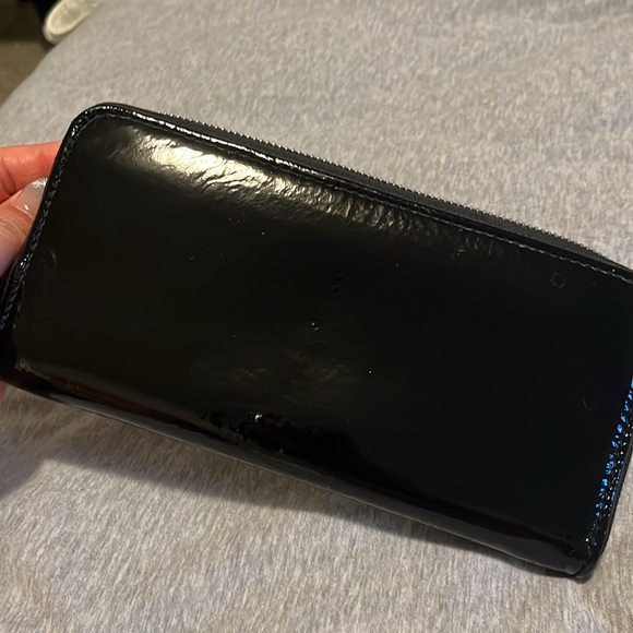 Michael Kors patent leather long wallet - Picture 6 of 7
